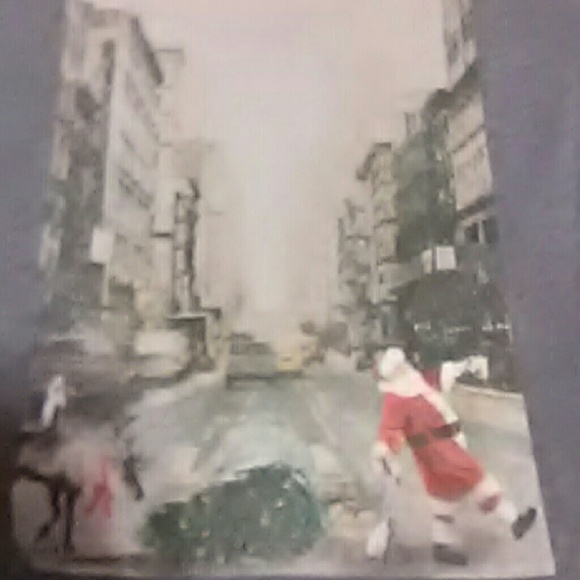 Tee - Picture 4 of 5